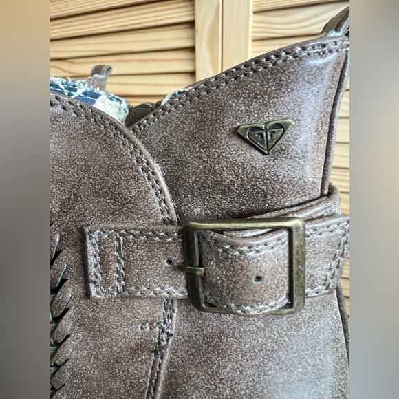Roxy Tawny buckle styling with braided detail 2 inch Heel Ankle Boots
Size 6.5 - Picture 6 of 10